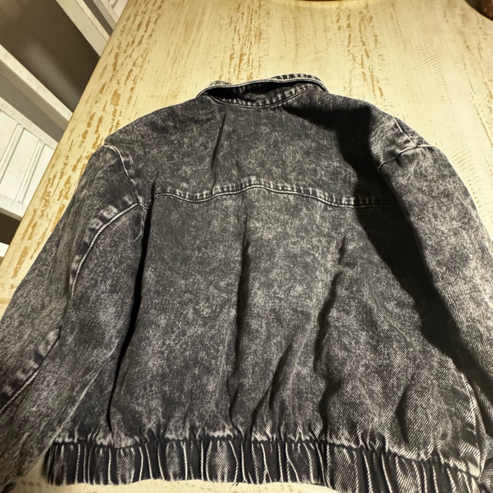 Zara Kids Washed Black Denim Bomber Jacket NWOT - Picture 3 of 3